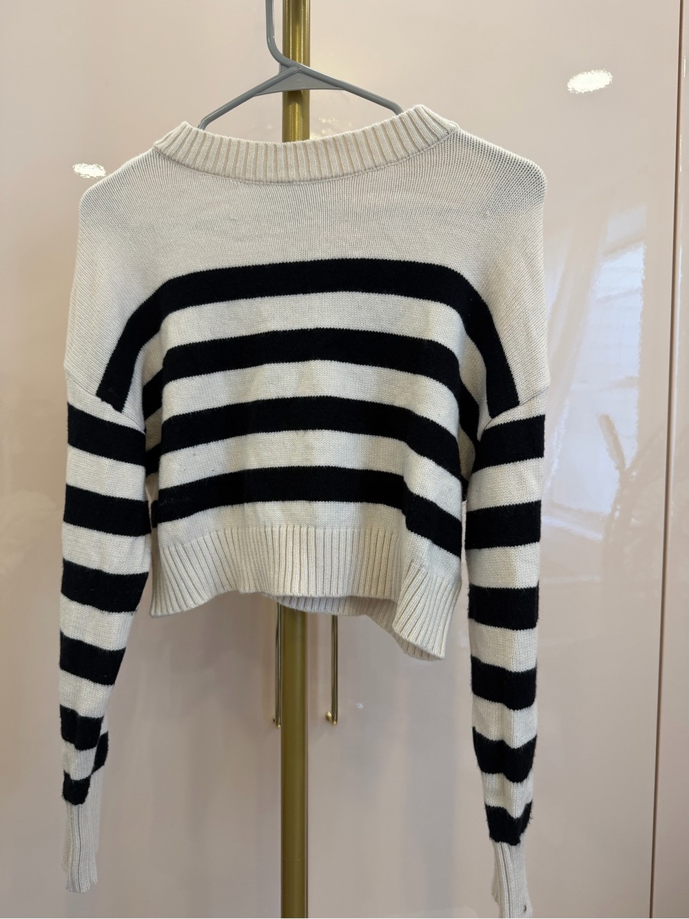 Relaxed Cropped Crewneck Sweater in Black and White Stripes